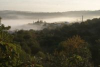 ...und aus den Wiesen steiget